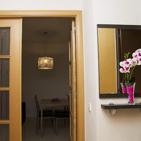 Navas 2 Apartment *