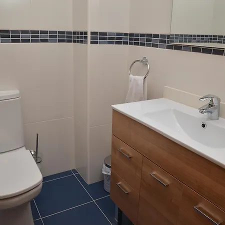 Apartment Navas 2 *
