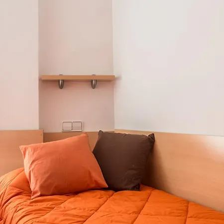Apartment Navas 2 *