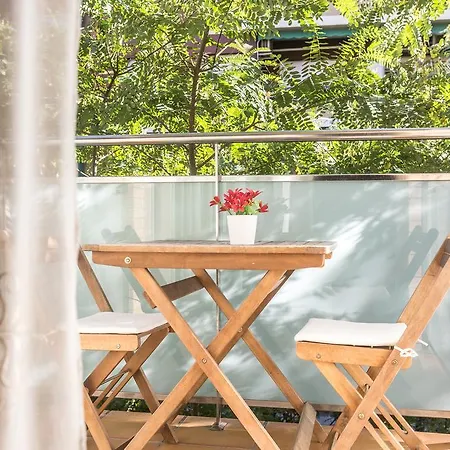 Apartment Navas 2 *